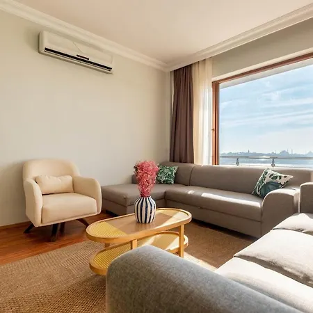 Bosphorus View With 3 Bedrooms Apartment Istanbul