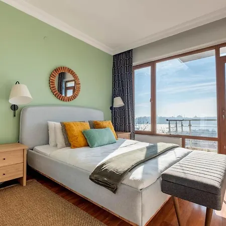 Daire Bosphorus View With 3 Bedrooms *